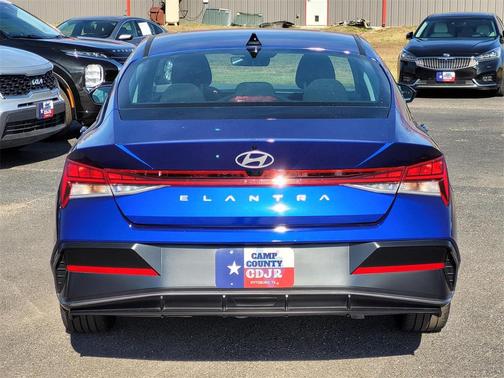 2025 Hyundai ELANTRA SEL