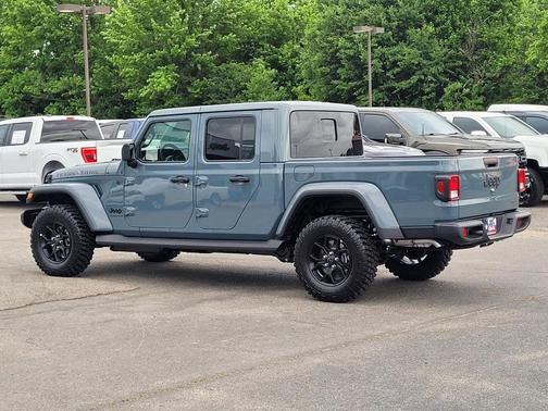 Anvil Clearcoat 2026 Jeep Gladiator Texas Trail 4x4