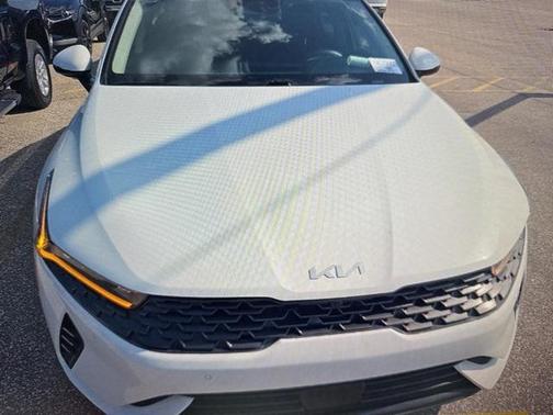 2022 Kia K5 EX