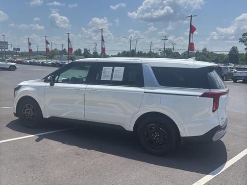 Snow White Pearl 2025 Kia Carnival LXS