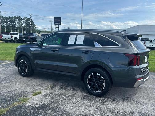 2024 Kia Sorento S