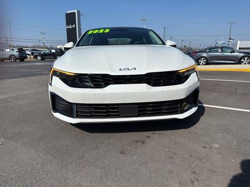 2025 Kia K5 EX