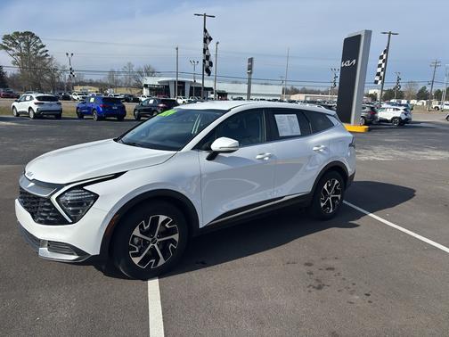 2024 Kia Sportage EX