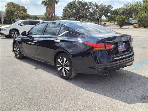 2022 Nissan Altima 2.5 SL