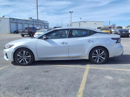 Photo 3 of 25 of 2020 Nissan Maxima 3.5 SV
