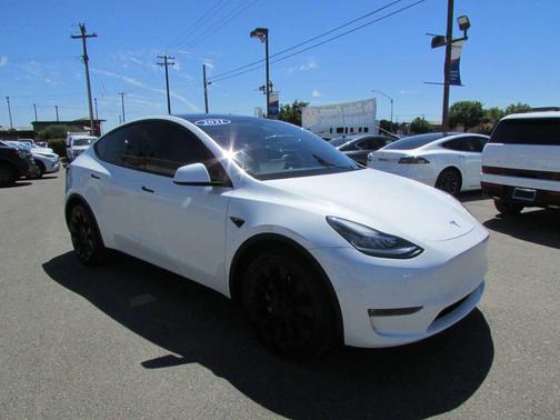 Pearl White Multi-Coat 2021 Tesla Model Y Long Range Dual Motor All-Wheel Drive
