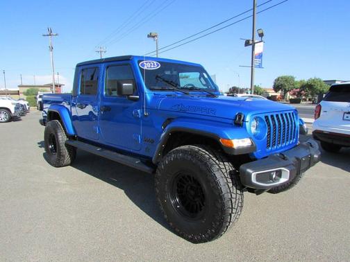 Hydro Blue Pearlcoat 2023 Jeep Gladiator Sport S