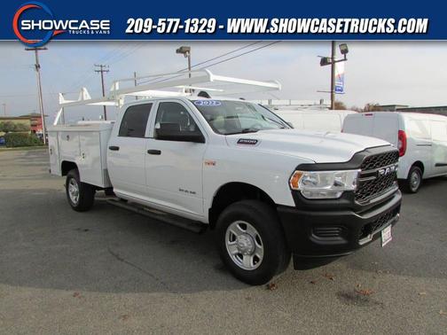 2022 RAM 2500 Tradesman Crew Cab 4x4 8' Box