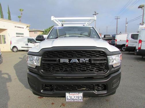 2022 RAM 2500 Tradesman Crew Cab 4x4 8' Box