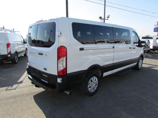 2022 Ford Transit-350 XLT