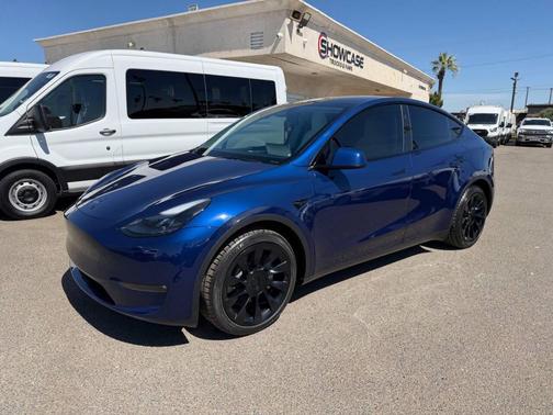 Deep Blue Metallic 2023 Tesla Model Y Long Range Dual Motor All-Wheel Drive