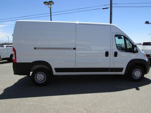 2025 RAM ProMaster 2500 Tradesman