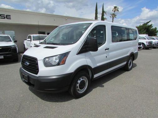 Oxford White 2019 Ford Transit-150 XL