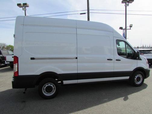 Oxford White 2023 Ford Transit-250 Base