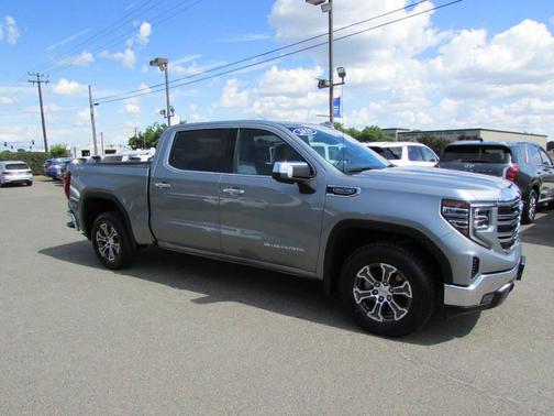 Sterling Metallic 2025 GMC Sierra 1500 SLT