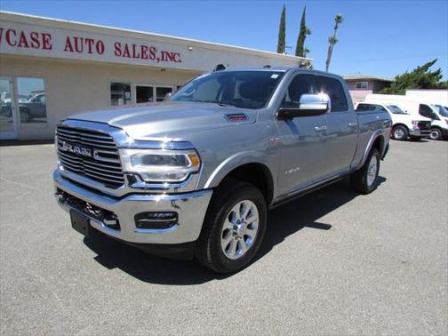2020 RAM 2500 Laramie Crew Cab 4X4 6'4' Box