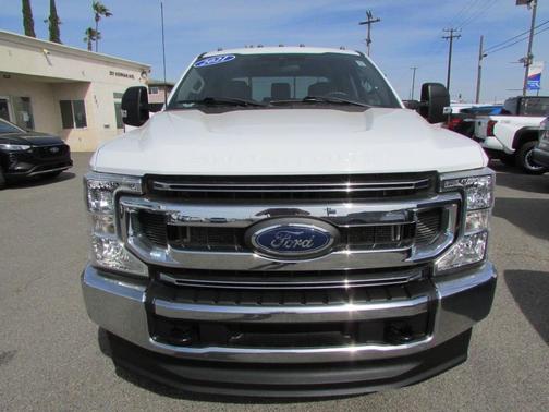 Oxford White 2021 Ford F-350 XLT