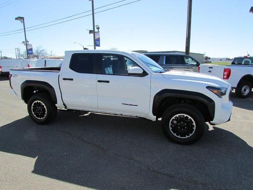 2025 Toyota Tacoma TRD Off Road