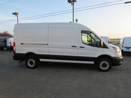 2022 Ford Transit-250 Base