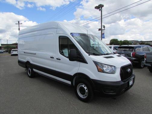 Oxford White 2025 Ford Transit-250 Base