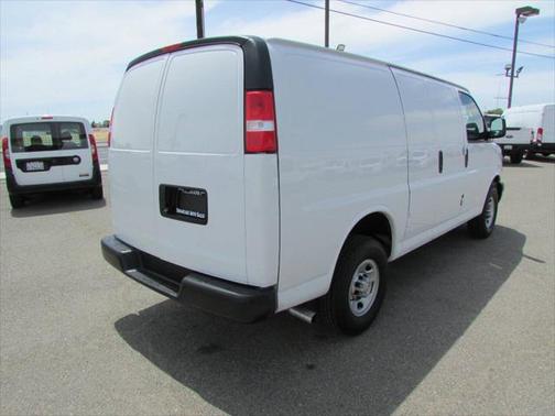 2022 Chevrolet Express 3500 RWD 3500 Regular Wheelbase WT