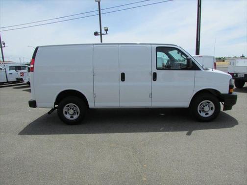 2022 Chevrolet Express 3500 RWD 3500 Regular Wheelbase WT