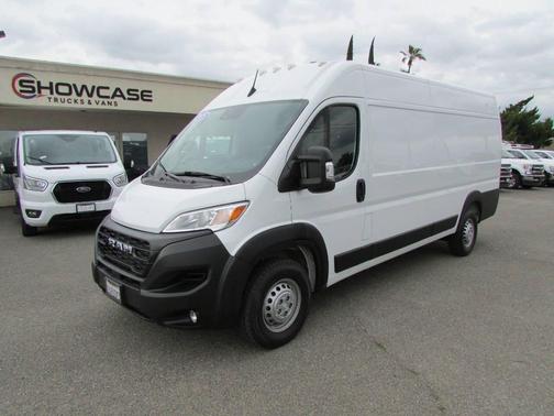 Bright White 2025 RAM ProMaster 3500 High Roof