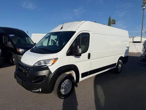 Bright White Clearcoat 2025 RAM ProMaster 3500 High Roof