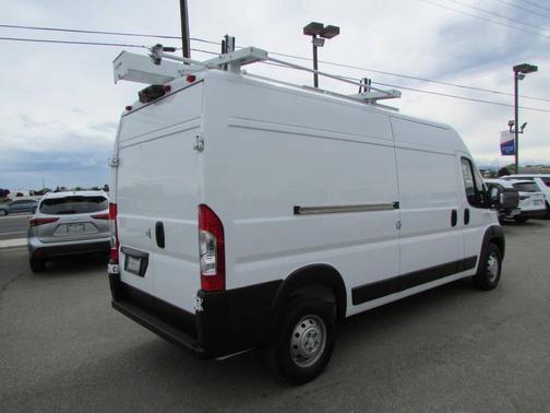Bright White 2023 RAM ProMaster 2500 High Roof