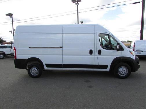 2025 RAM ProMaster 2500 Tradesman