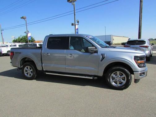 Iconic Silver Metallic 2025 Ford F-150 XLT