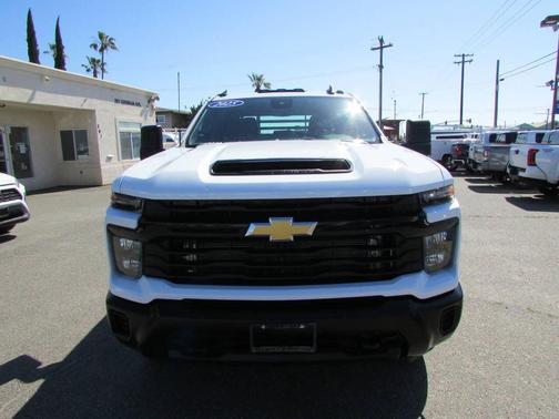 Summit White 2025 Chevrolet Silverado 3500 WT