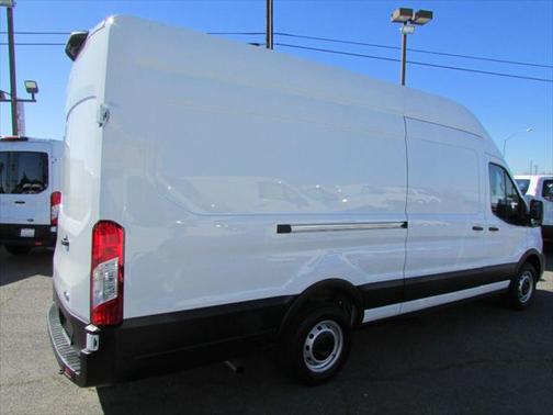 2022 Ford Transit-250 Base
