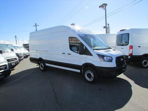 2022 Ford Transit-250 Base