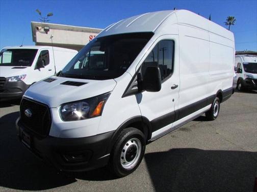 2022 Ford Transit-250 Base