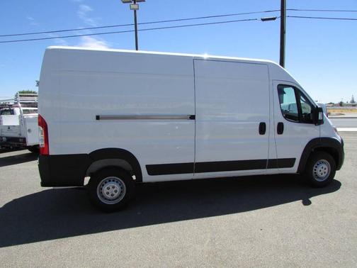 2025 RAM ProMaster 2500 Tradesman