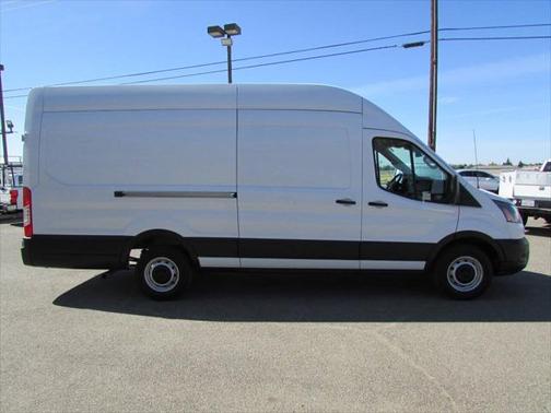 2022 Ford Transit-250 Base
