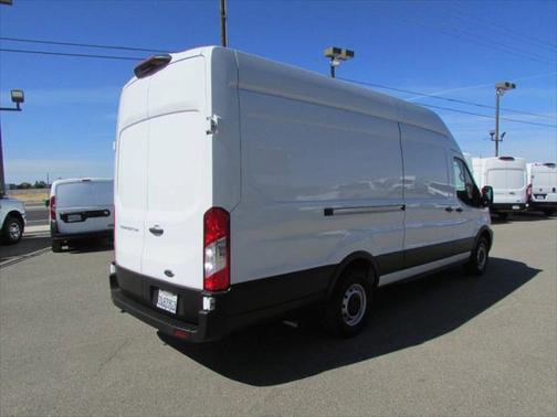 2022 Ford Transit-250 Base