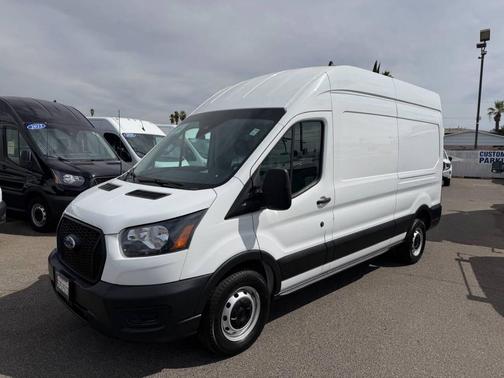 Oxford White 2023 Ford Transit-250 Base