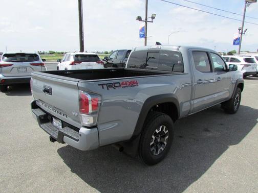 Cement 2021 Toyota Tacoma TRD Off Road