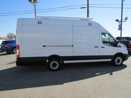 2022 Ford Transit-350 Base