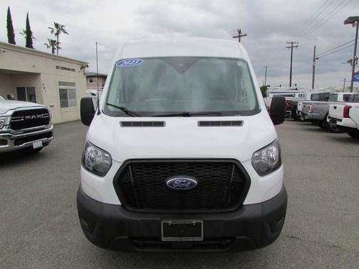 Oxford White 2023 Ford Transit-250 Base