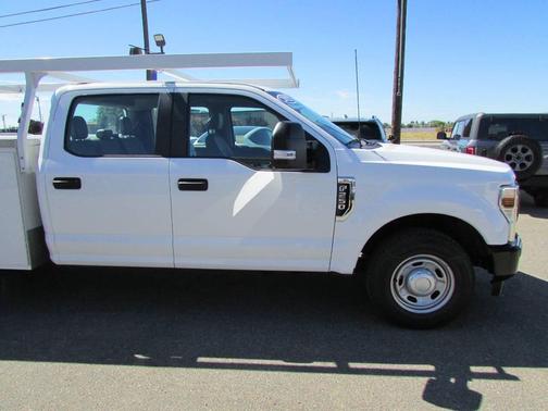 Oxford White 2022 Ford F-250 XL