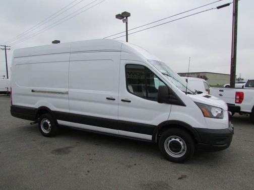 2022 Ford Transit-250 Base