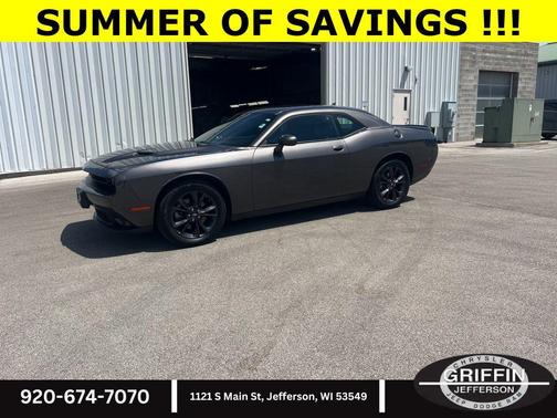 Granite Pearlcoat 2022 Dodge Challenger SXT