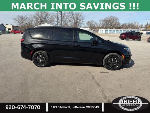 2026 Chrysler Pacifica L