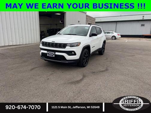 Bright White Clearcoat 2025 Jeep Compass Latitude