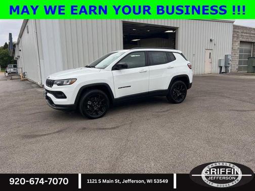 Bright White Clearcoat 2025 Jeep Compass Latitude