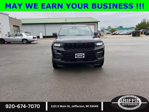 Diamond Black Crystal Pearlcoat 2025 Jeep Grand Cherokee Limited