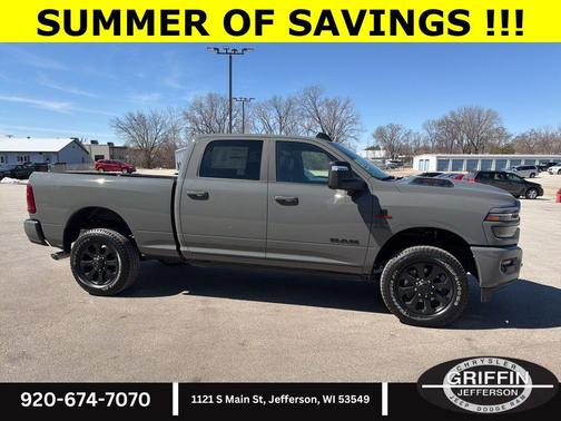 Ceramic Gray Clearcoat 2026 RAM 2500 Laramie Crew Cab 4x4 6'4' Box